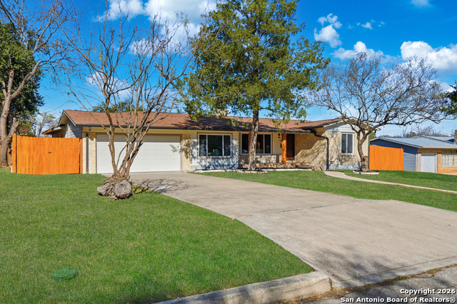 Listing photo id 2 for 135 Arvin  