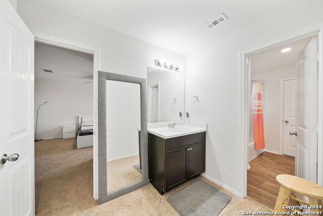 Image 12 of 18 For 11423 Blackmore Leap