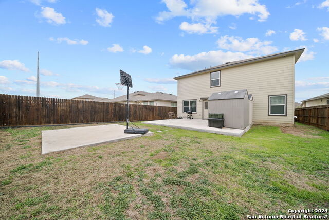 Image 15 of 18 For 11423 Blackmore Leap