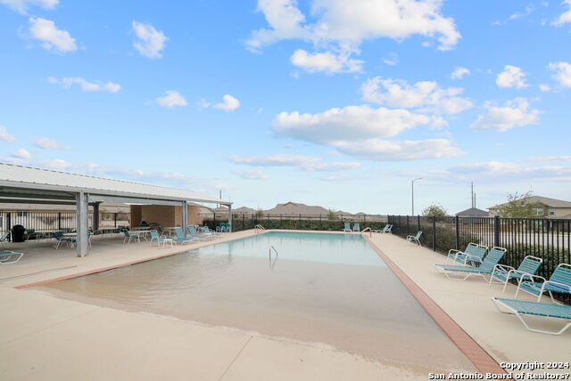 Image 18 of 18 For 11423 Blackmore Leap