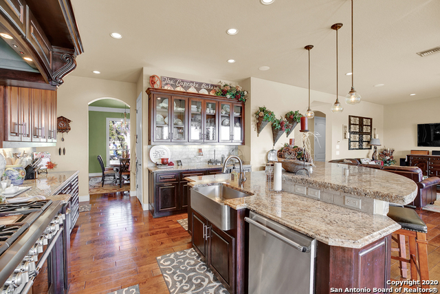 Listing photo id 14 for 1262 Elm Creek Rd