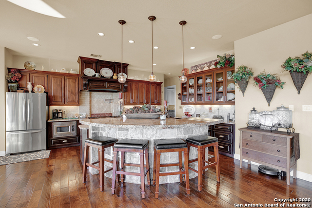 Listing photo id 16 for 1262 Elm Creek Rd