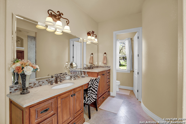 Listing photo id 30 for 1262 Elm Creek Rd