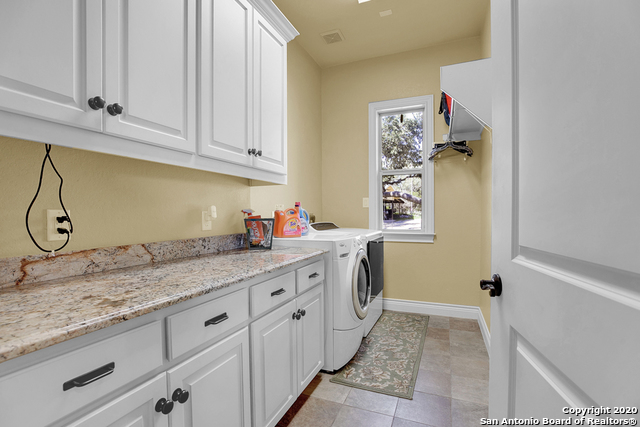 Listing photo id 31 for 1262 Elm Creek Rd