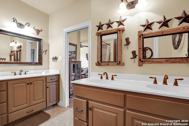 Listing photo id 39 for 1262 Elm Creek Rd