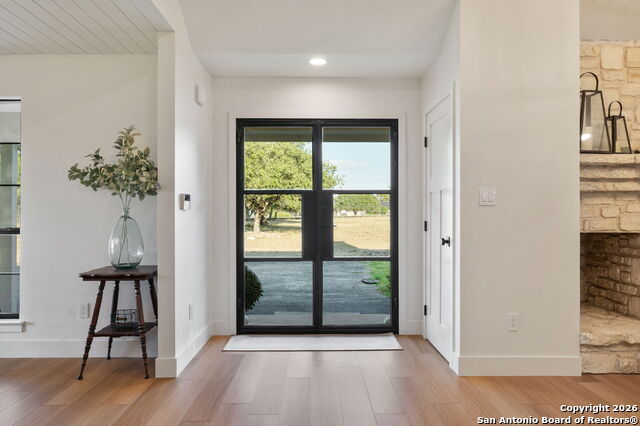 Listing photo id 10 for 8345 Rolling Acres Trl