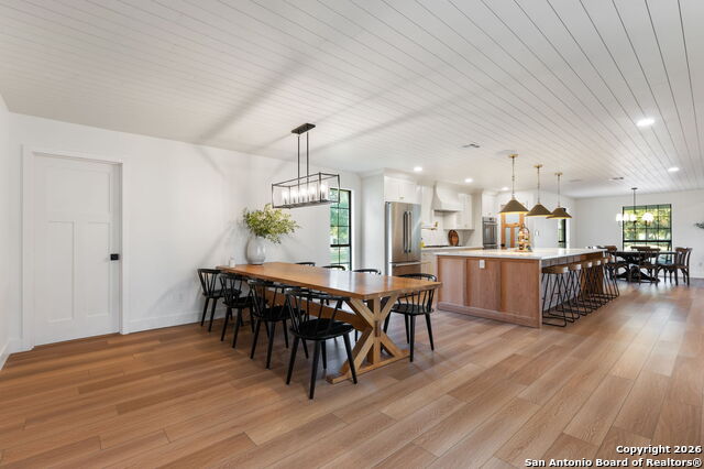 Listing photo id 13 for 8345 Rolling Acres Trl