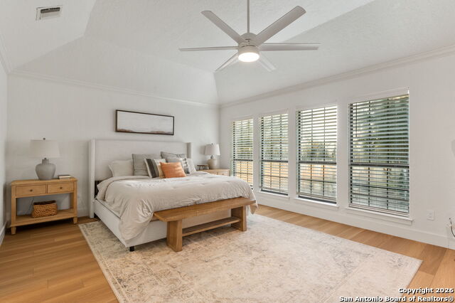 Listing photo id 14 for 8345 Rolling Acres Trl