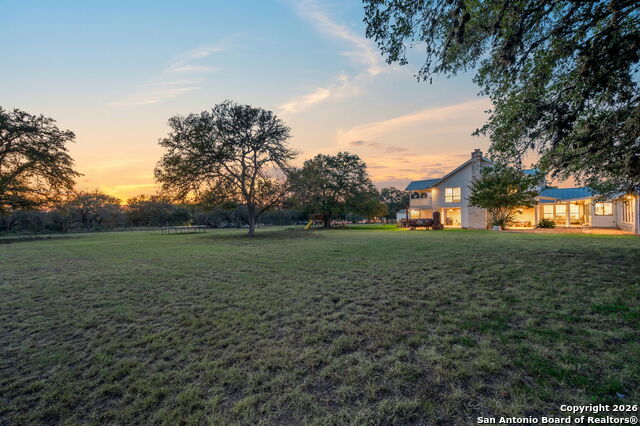 Listing photo id 24 for 8345 Rolling Acres Trl