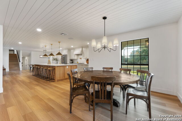 Listing photo id 5 for 8345 Rolling Acres Trl