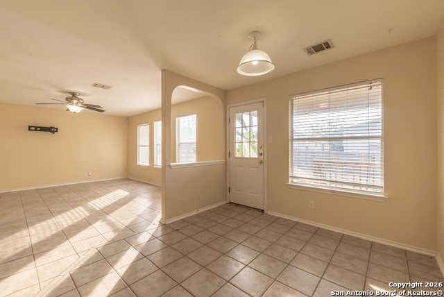 Image 7 of 33 For 635 Lynx  