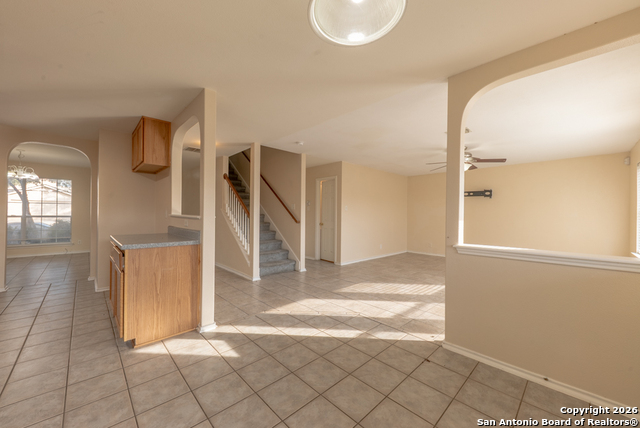 Image 8 of 33 For 635 Lynx  