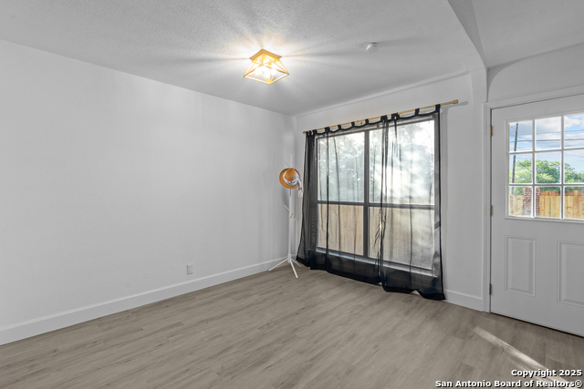 Image 12 of 27 For 13422 Marceline