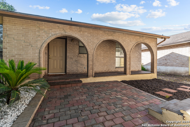 Image 4 of 27 For 13422 Marceline