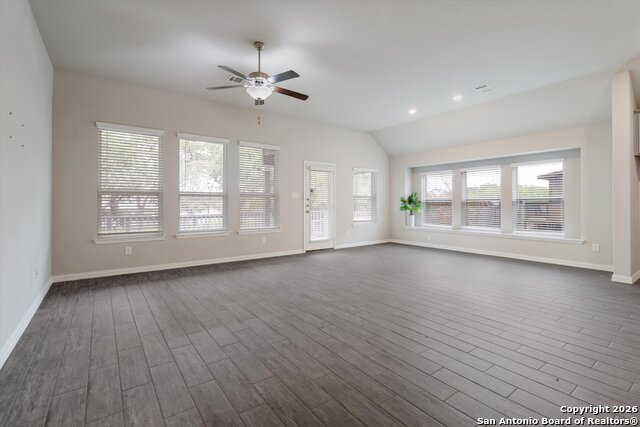 Image 6 of 34 For 22843 Carriage Bush Dr