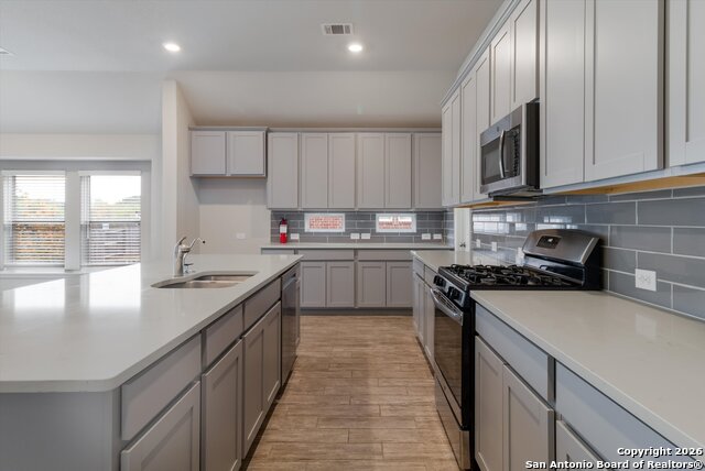 Image 8 of 34 For 22843 Carriage Bush Dr