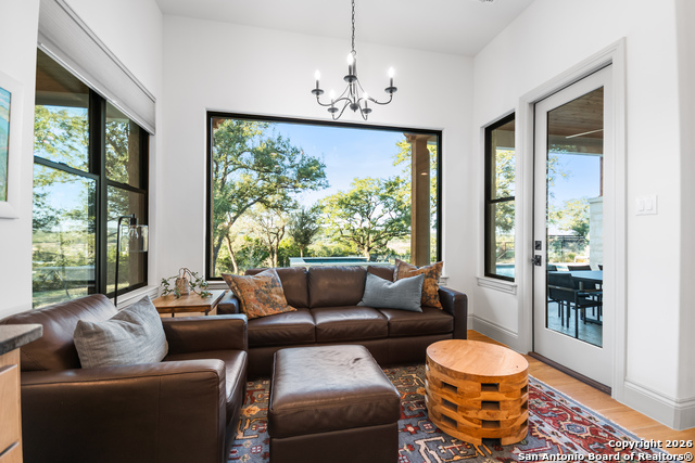 Listing photo id 17 for 11123 Barreal