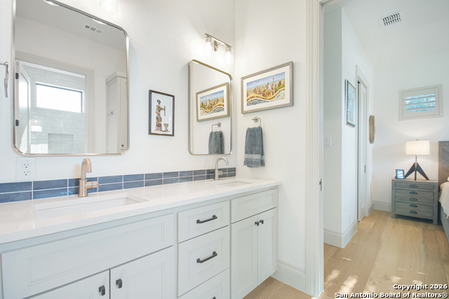 Listing photo id 39 for 11123 Barreal