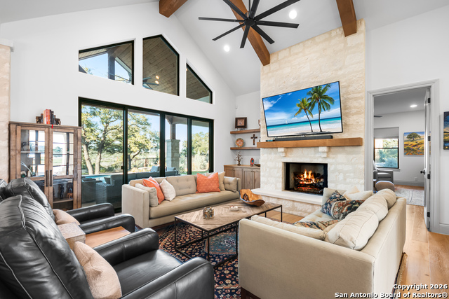 Listing photo id 6 for 11123 Barreal