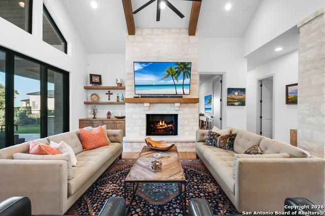 Listing photo id 7 for 11123 Barreal