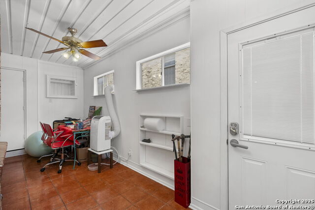 Image 22 of 25 For 8033 New Braunfels Avenue N 400 D