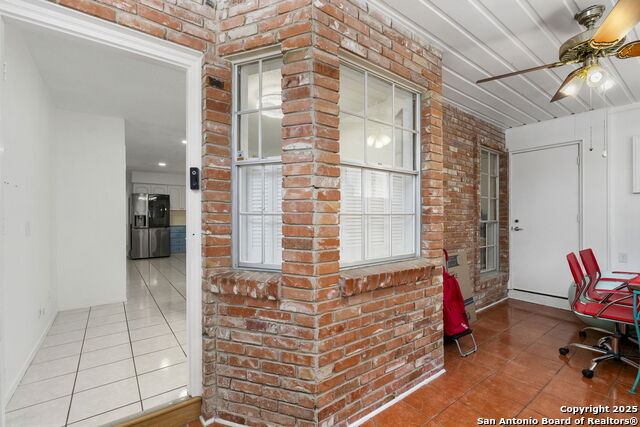 Image 23 of 25 For 8033 New Braunfels Avenue N 400 D