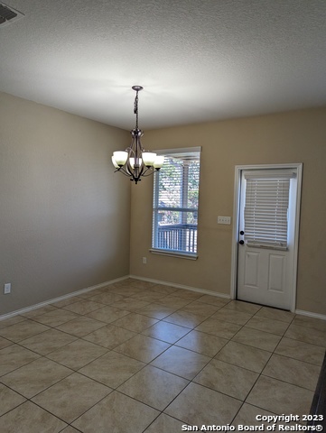 Listing photo id 11 for 658 Trinity Meadows