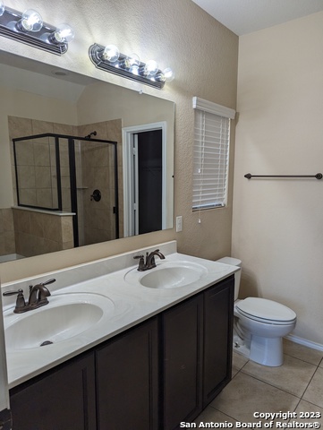 Listing photo id 16 for 658 Trinity Meadows