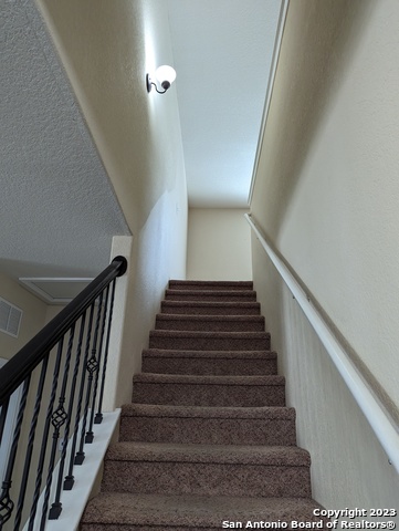 Listing photo id 24 for 658 Trinity Meadows