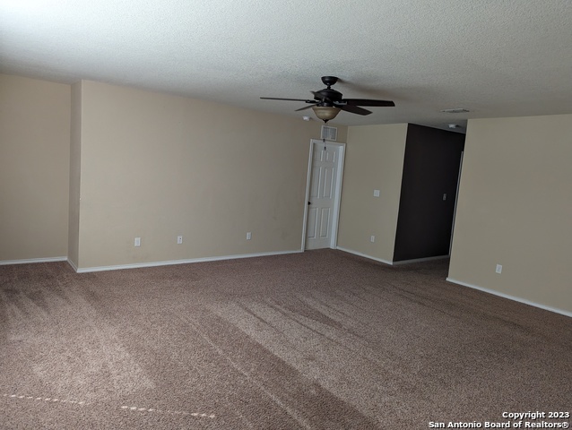 Listing photo id 25 for 658 Trinity Meadows