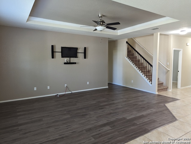 Listing photo id 3 for 658 Trinity Meadows