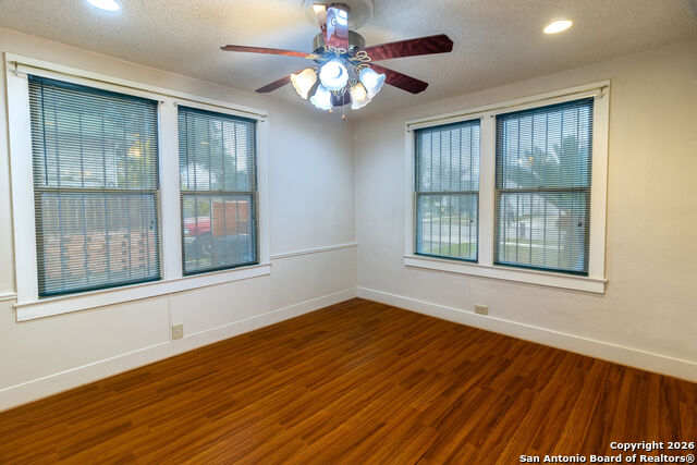 Image 10 of 29 For 1933 Mckinley Avenue