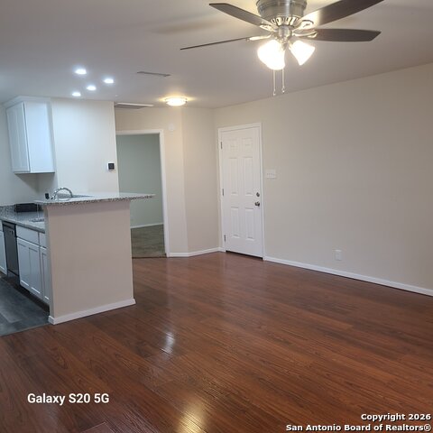 Image 5 of 18 For 10527 Perrin Beitel  A108