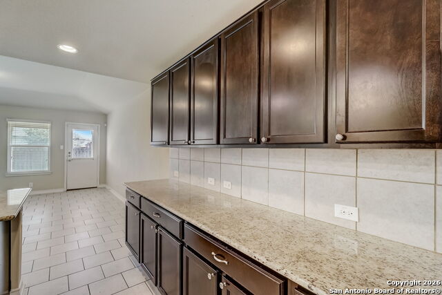 Image 22 of 50 For 2622 Willow Pond