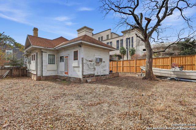 Image 7 of 10 For 405 Laurel  