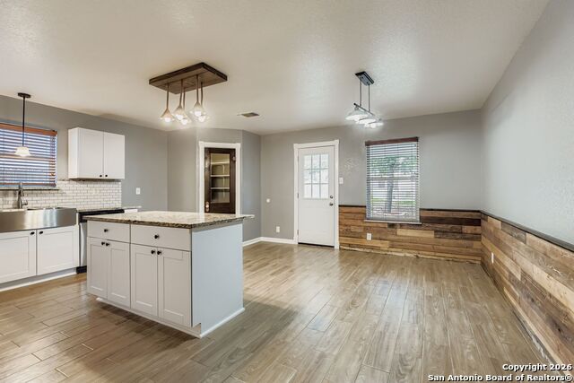 Image 10 of 28 For 7831 Mainland Woods