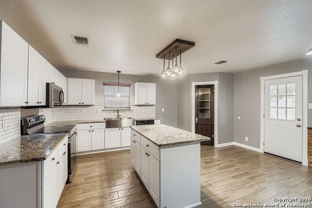 Image 6 of 28 For 7831 Mainland Woods