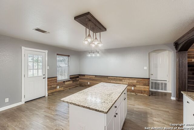 Image 9 of 28 For 7831 Mainland Woods