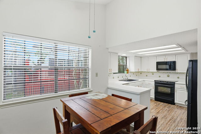 Image 15 of 23 For 1319 Saint Andrews  5803