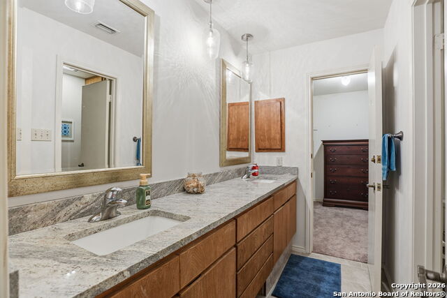 Image 17 of 23 For 1319 Saint Andrews  5803