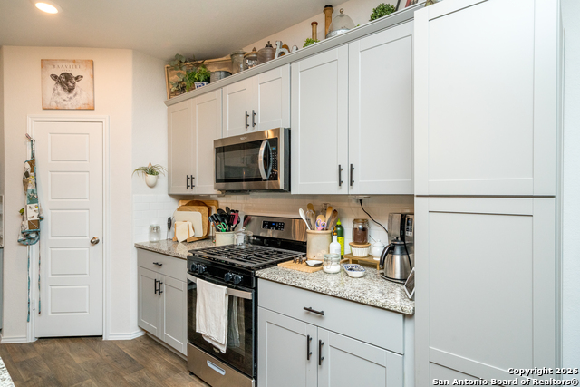 Image 17 of 50 For 393 Trent Drive