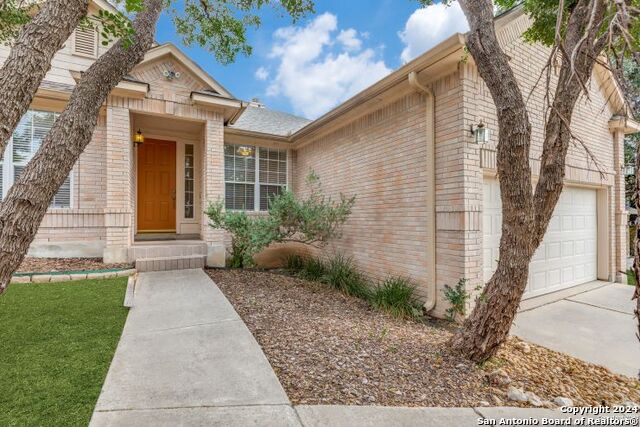 Image 3 of 9 For 6518 Amber Oak