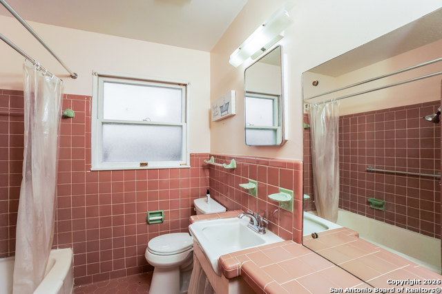 Image 14 of 15 For 531 Gilbert