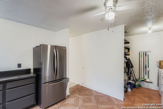 Listing photo id 11 for 10011 Sugarloaf Drive