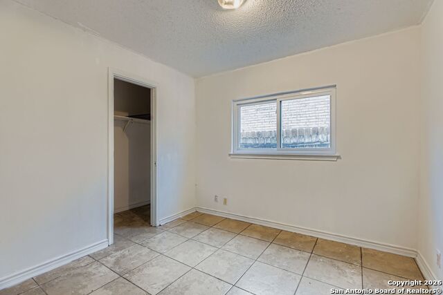 Listing photo id 20 for 10011 Sugarloaf Drive