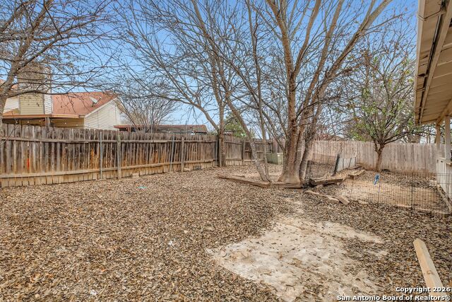 Listing photo id 23 for 10011 Sugarloaf Drive