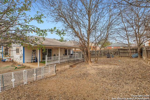 Listing photo id 25 for 10011 Sugarloaf Drive