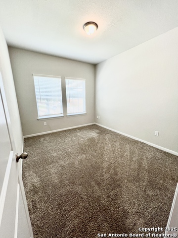 Image 17 of 29 For 4823 Cambridge Park