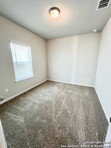 Image 19 of 29 For 4823 Cambridge Park