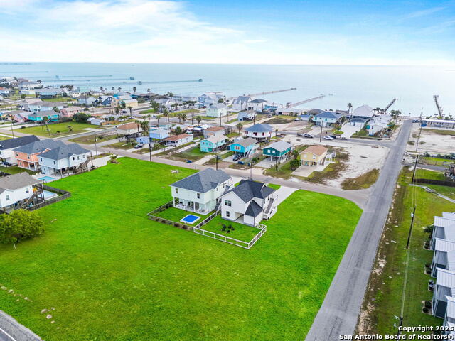 Image 11 of 30 For 1529 S Live Oak St